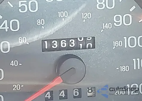 2005 Mercury Grand Marquis Ls/Lse from USA, damaged, VIN 2MEFM75W25X657278